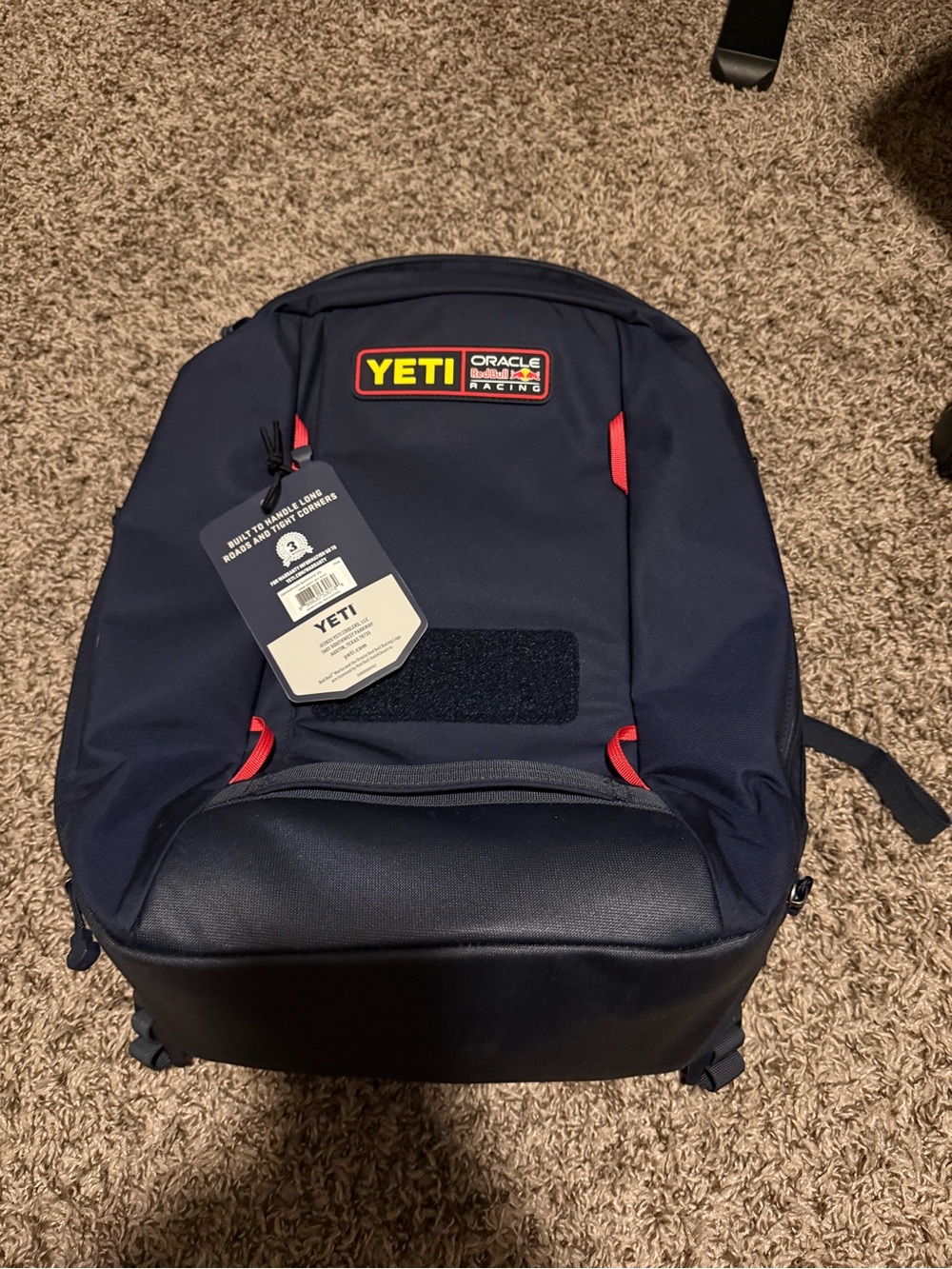 YETI x Red Bull 27l